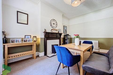 92 Blackburn Road, Darwen, BB3 1QJ