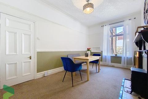 92 Blackburn Road, Darwen, BB3 1QJ