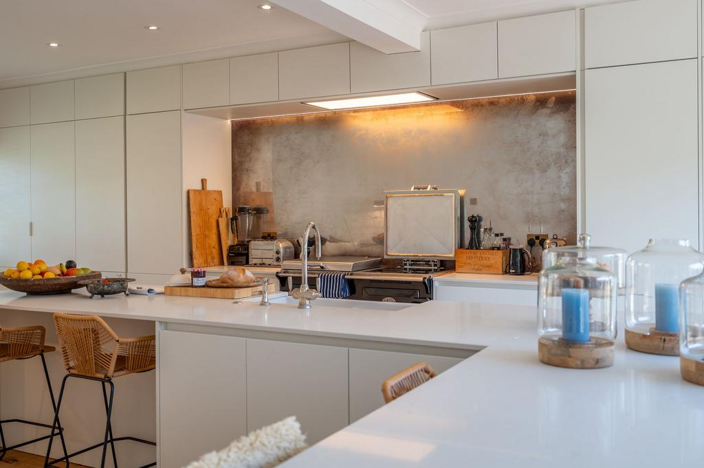 Kitchen / Oven