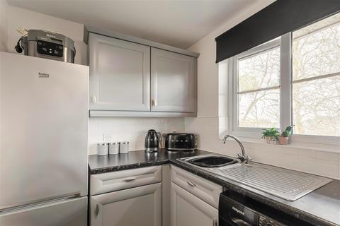 2 bedroom apartment for sale, Princess Drive, York, YO26 5SY
