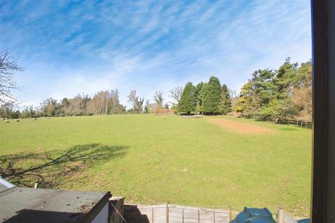 3 bedroom semi-detached house to rent, Kimbolton