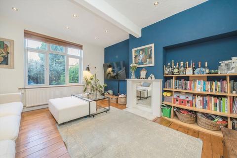 110 Browning Avenue, London, W7 1AU