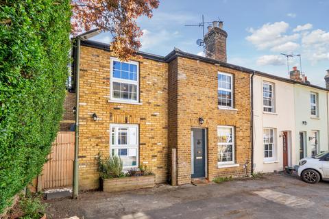 9 Beech Road, Weybridge, KT13 9QF