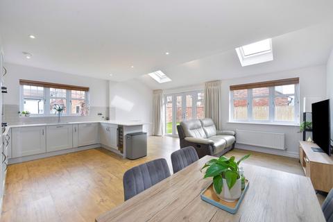 undefined, Lorimer Avenue, Cranleigh, GU6