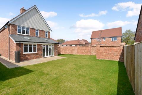 undefined, Lorimer Avenue, Cranleigh, GU6