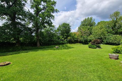 undefined, Manor Close, East Horsley