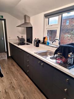 3 bedroom semi-detached house for sale, Chestnut Avenue, Canons Drive Estate, Edgware, Middlesex, HA8 7RA