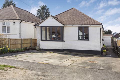 62 Orchard Close, Fetcham, Leatherhead, KT22 9JB