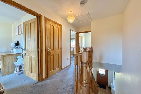 50d, Wards Drive, Muir Of Ord, IV6 7PX