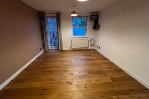 2 bedroom property to rent, Cedar Terrace, Richmond TW9