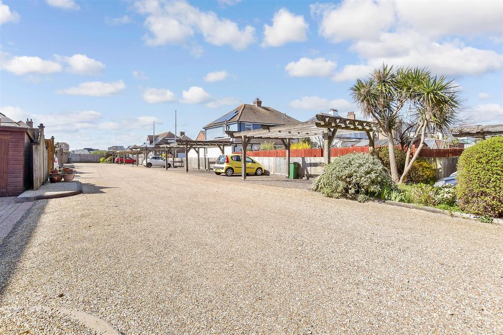 Driveway/Parking
