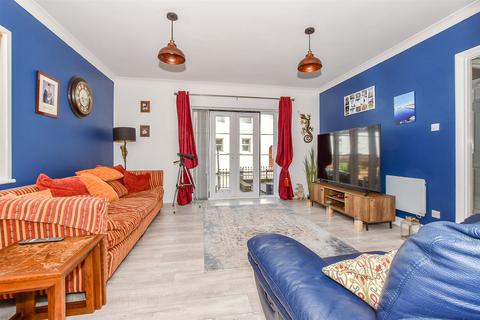 2 bedroom ground floor flat for sale, West Parade, Hythe, Kent