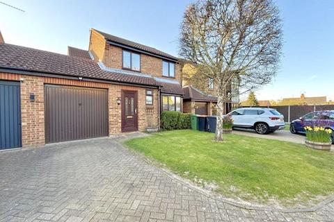 Highfields Close, Dunstable