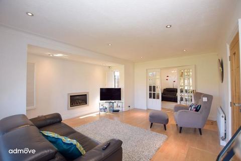 5 bedroom detached house for sale, Reading Drive, Sale, M33 5DL