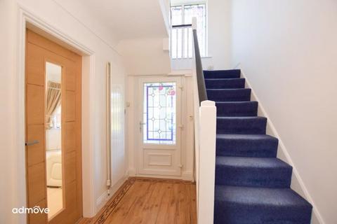 5 bedroom detached house for sale, Reading Drive, Sale, M33 5DL