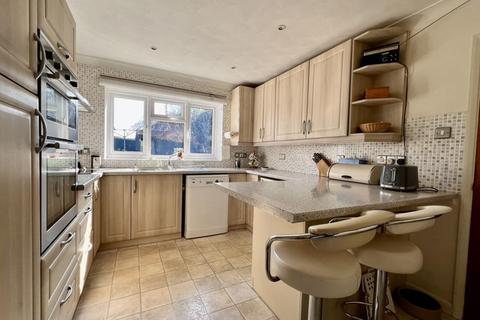 3 bedroom detached house for sale, Hamstreet