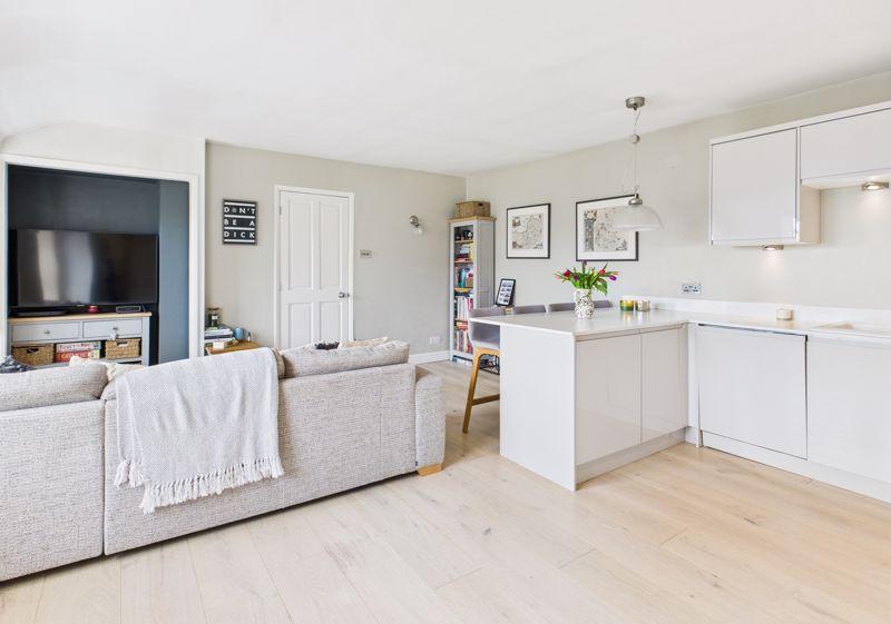 Kitchen / Living...