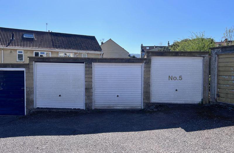 Garage Number 5
