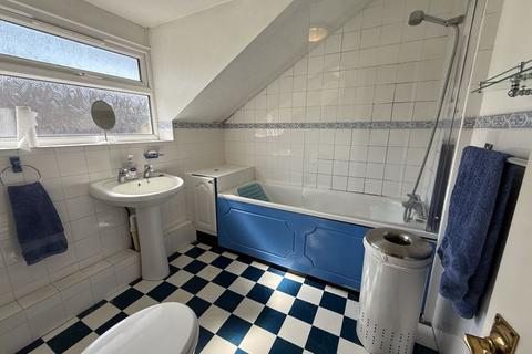 10 Harecastle Close, Hayes, UB4 9RE
