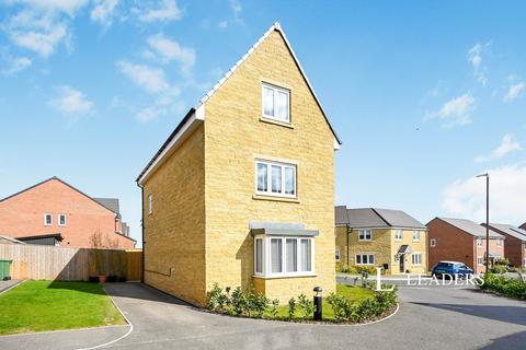 4 bedroom detached house to rent, Portland Drive, Hodthorpe