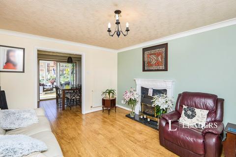 5 bedroom detached house to rent, Farnborough Gardens, Allestree