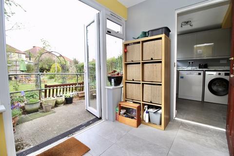 2 Boundary Close, Southampton, SO15 4PE