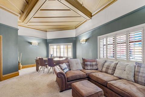West View Apperley Lane, Rawdon, Leeds, LS19 6BJ