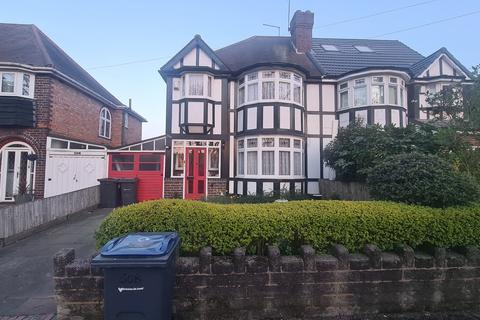 3 bedroom semi-detached house to rent, 508 Fox Hollies Road, B28 8RW