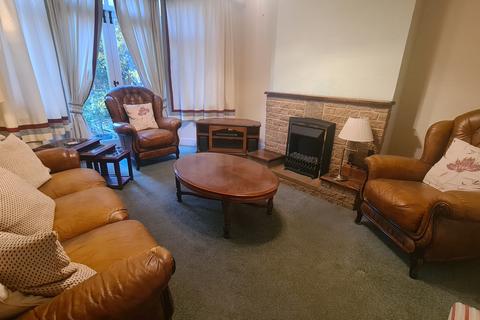 3 bedroom semi-detached house to rent, 508 Fox Hollies Road, B28 8RW
