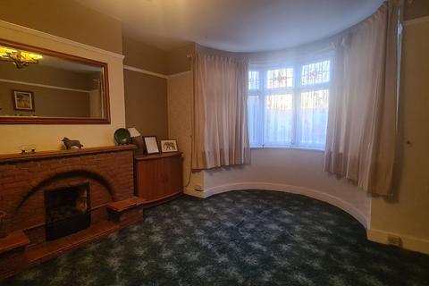 3 bedroom semi-detached house to rent, 508 Fox Hollies Road, B28 8RW