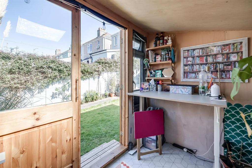 Garden Room 2