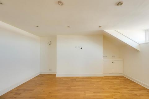 2 bedroom flat for sale, Apsley Villas, Kingsdown