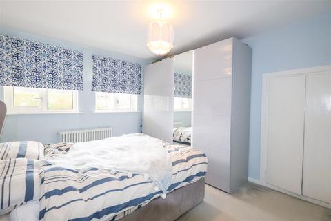 14 Bridge View Road, Ripon, HG4 1JN