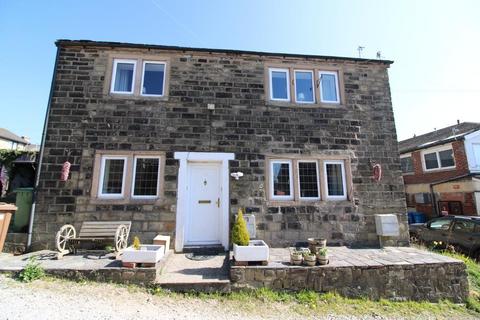 2 bedroom flat to rent, Gas Street, Hollingworth, Cheshire, SK14 8JD