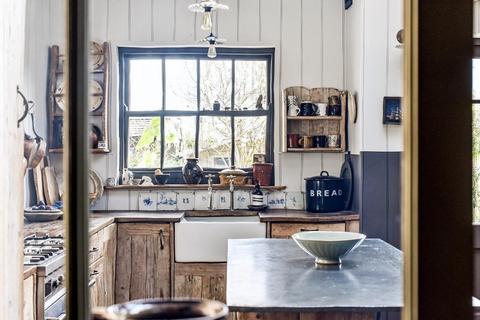 23 Mill Road, Steyning, BN44 3LN