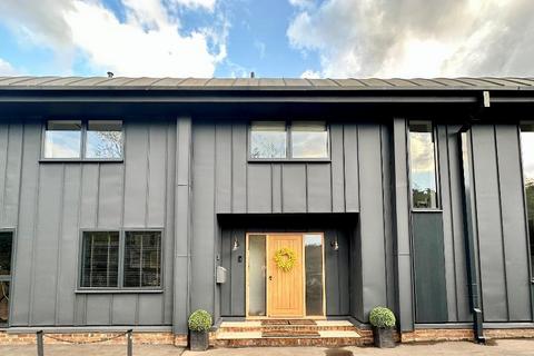 4 bedroom barn conversion for sale, Coursehorn Lane, Cranbrook, Kent, TN17 3NR