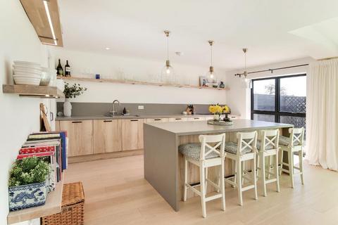 4 bedroom barn conversion for sale, Coursehorn Lane, Cranbrook, Kent, TN17 3NR