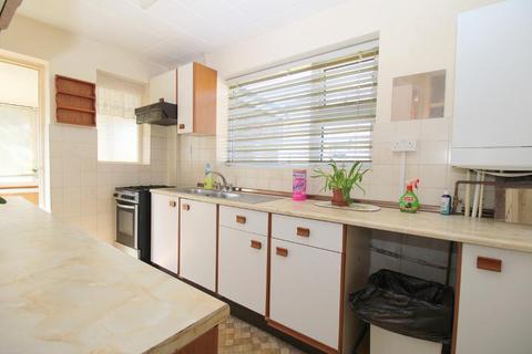 undefined, Felix Avenue, Round Green, Luton, Bedfordshire, LU2 7LE