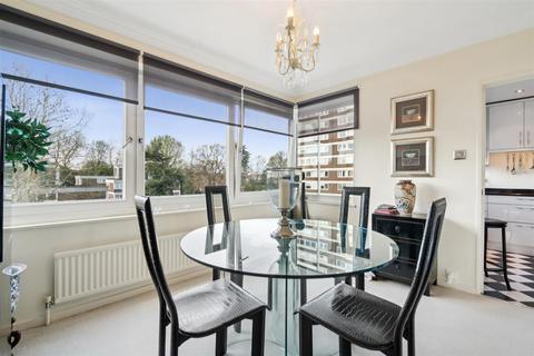 2 bedroom flat for sale, Somerset Road, London SW19