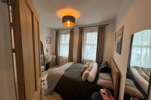 2 bedroom terraced house to rent, White Road, London, E15