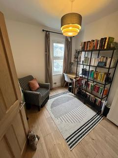 2 bedroom terraced house to rent, White Road, London, E15