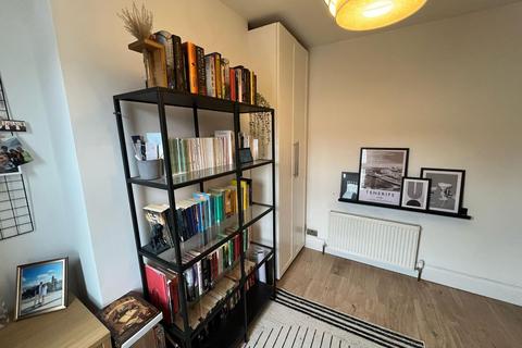 2 bedroom terraced house to rent, White Road, London, E15
