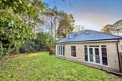 3 bedroom detached bungalow for sale, Coppice Mews, Ringwood, BH24 2LY