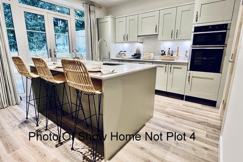 3 bedroom detached bungalow for sale, Coppice Mews, Ringwood, BH24 2LY