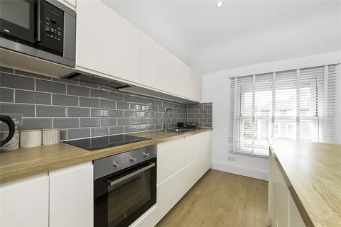 Basement Flat, 13 Versailles Road, London, SE20 8AX