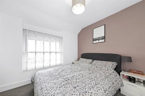 Basement Flat, 13 Versailles Road, London, SE20 8AX
