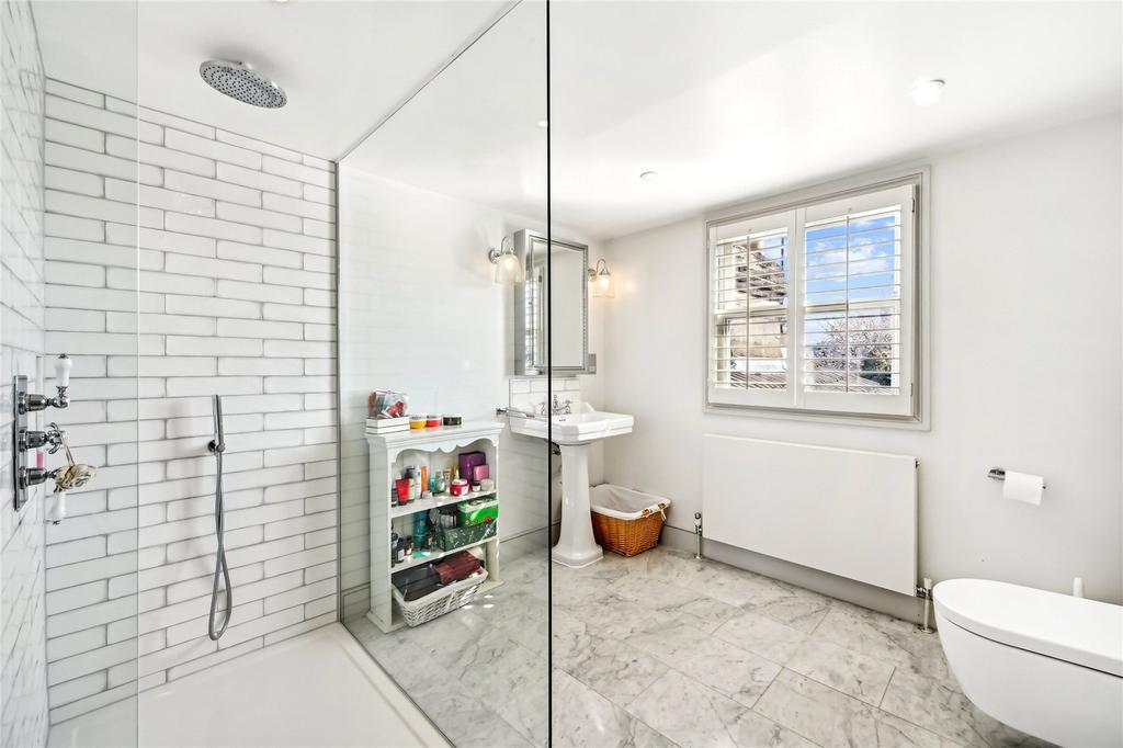 Third Floor Ensuite