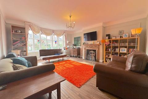 5 bedroom detached house to rent, Seaforth Gardens, London