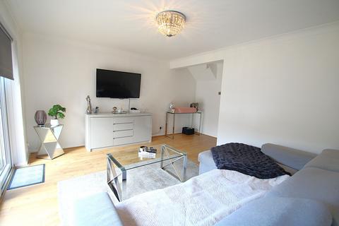 57 Nevill Way, Loughton, IG10 3BG