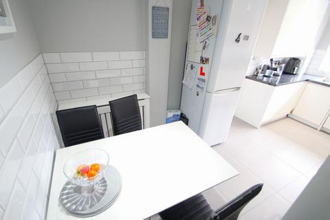57 Nevill Way, Loughton, IG10 3BG
